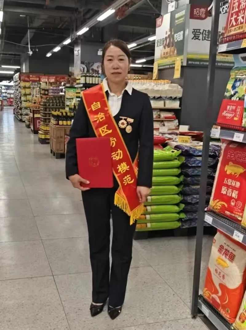 【家鄉(xiāng)好超市】五一國際勞動節(jié)｜在家鄉(xiāng)好，“打工人”活成了教科書